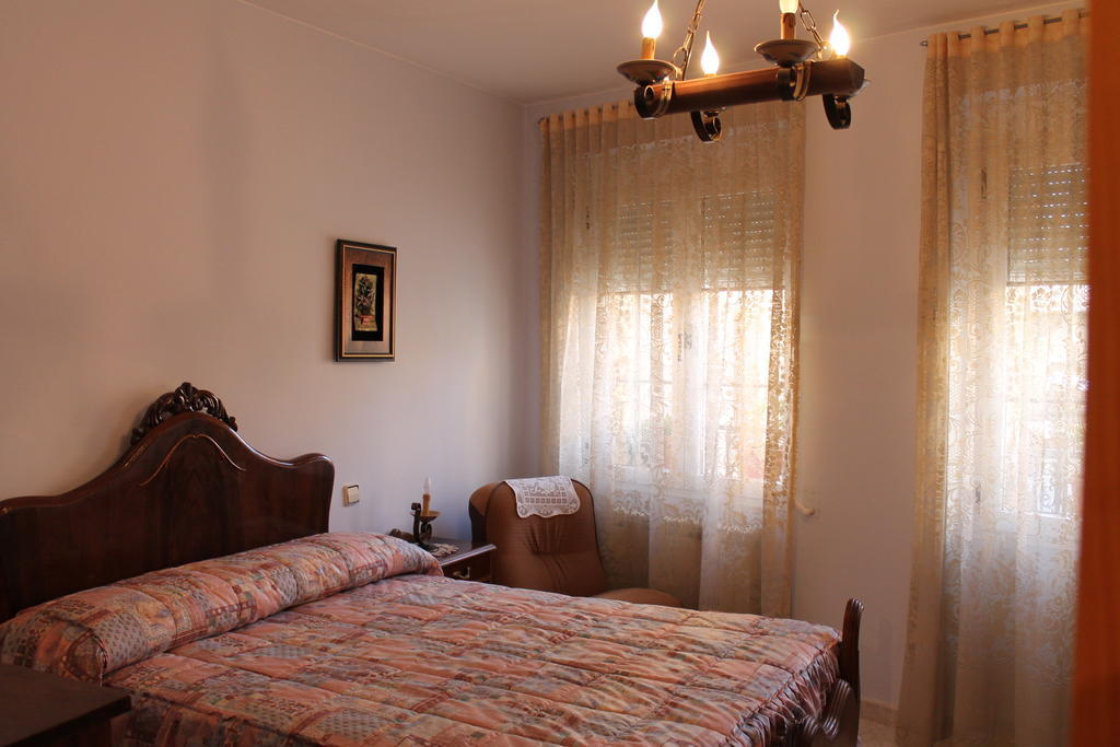 فيلا Casa De La Virginia Valdealgorfa الغرفة الصورة